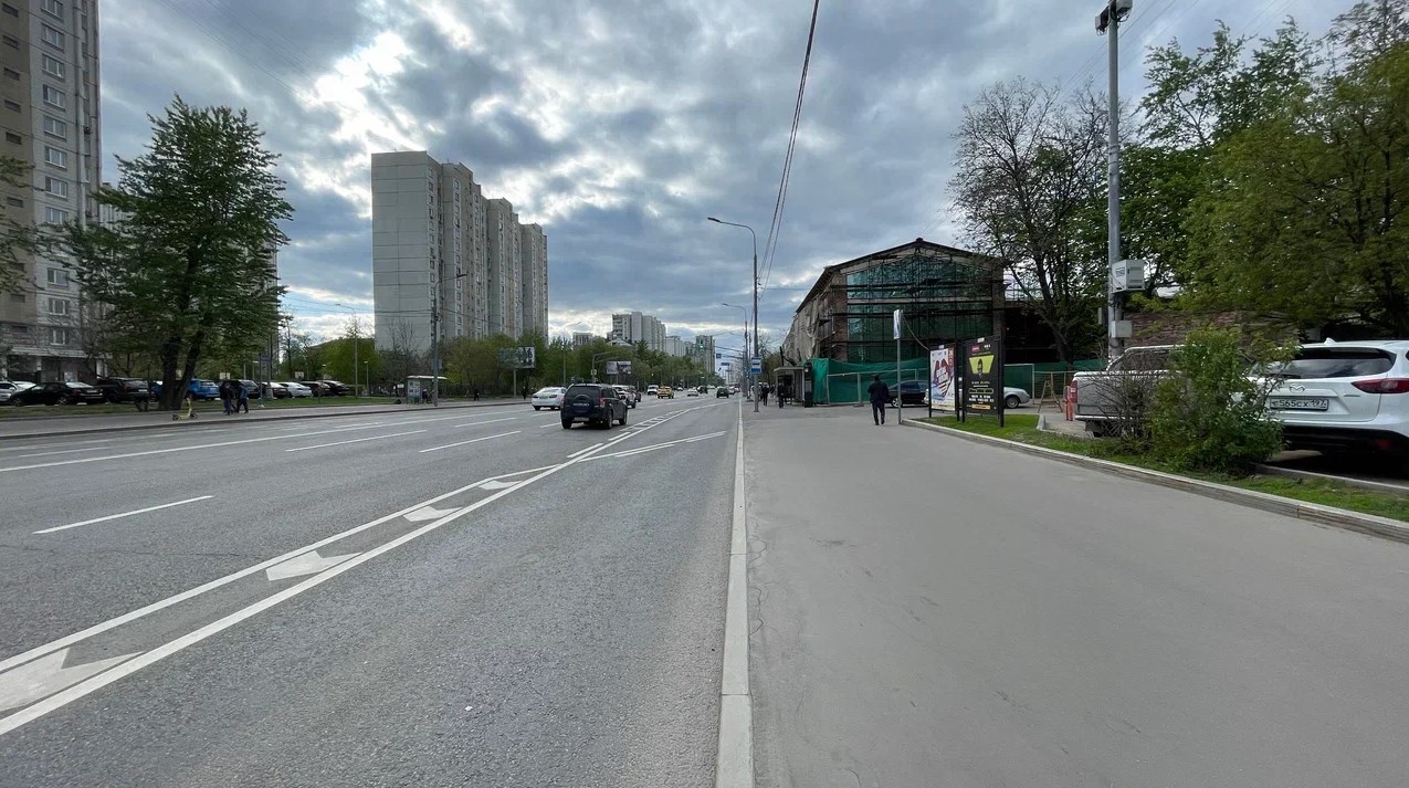 Фотография рекламного носителя, тип: Афиша 1.75x1.8, адрес: Хорошевское ш., д.24, стенд 2, Москва, Россия. Сторона A №887519