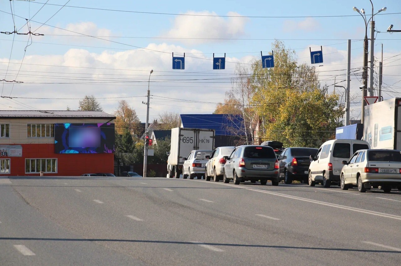 Фотография рекламного носителя, тип: Медиафасад, адрес: 9 Января ул. Х 10 лет Октября ул., Ижевск, Республика Удмуртия, Россия. Сторона A1-A10 №1047282