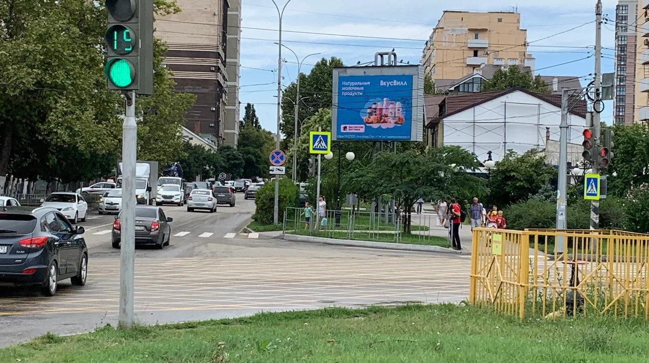 Фотография рекламного носителя, тип: Билборд 3x4, адрес: Лермонтова ул. Х Астраханская ул., Анапа, Краснодарский край, Россия. Сторона А1-А10 №713913