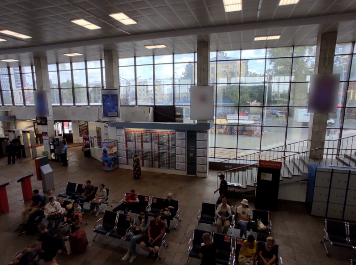 Фотография рекламного носителя, тип: Постер/баннер, адрес: ЖД вокзал «Ярославль Главный», Ярославль - Главный пл., д.1а, Ярославль, Ярославская область, Россия. Сторона/вариант А №991344