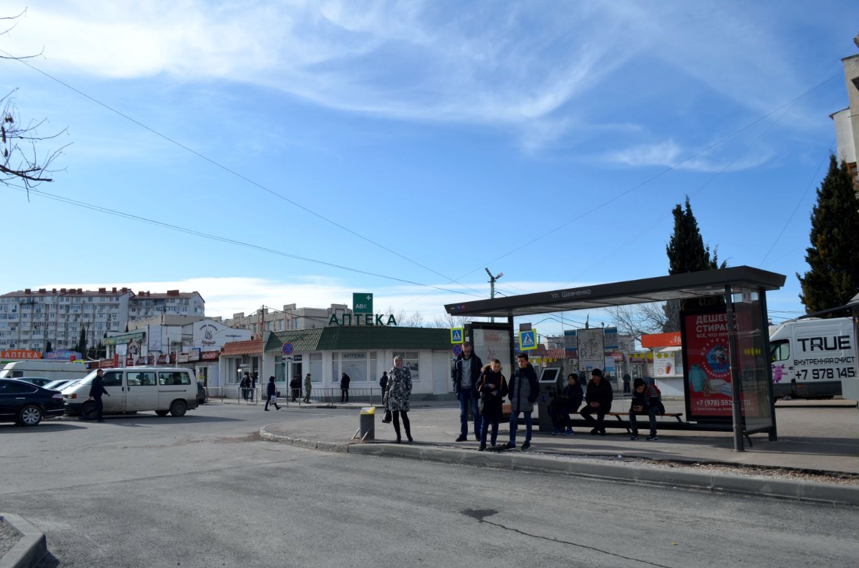 Фотография рекламного носителя, тип: Остановка 1.8x1.2, адрес: Шевченко ул., ост. Шевченко ул., Севастополь, Россия. Сторона A1-А5 №721528