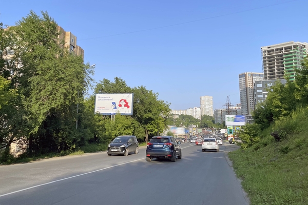 Фотография рекламного носителя, тип: Билборд 3x6, адрес: Красного Знамени пр-т., д.100, Владивосток, Приморский край, Россия. Сторона Б №154023