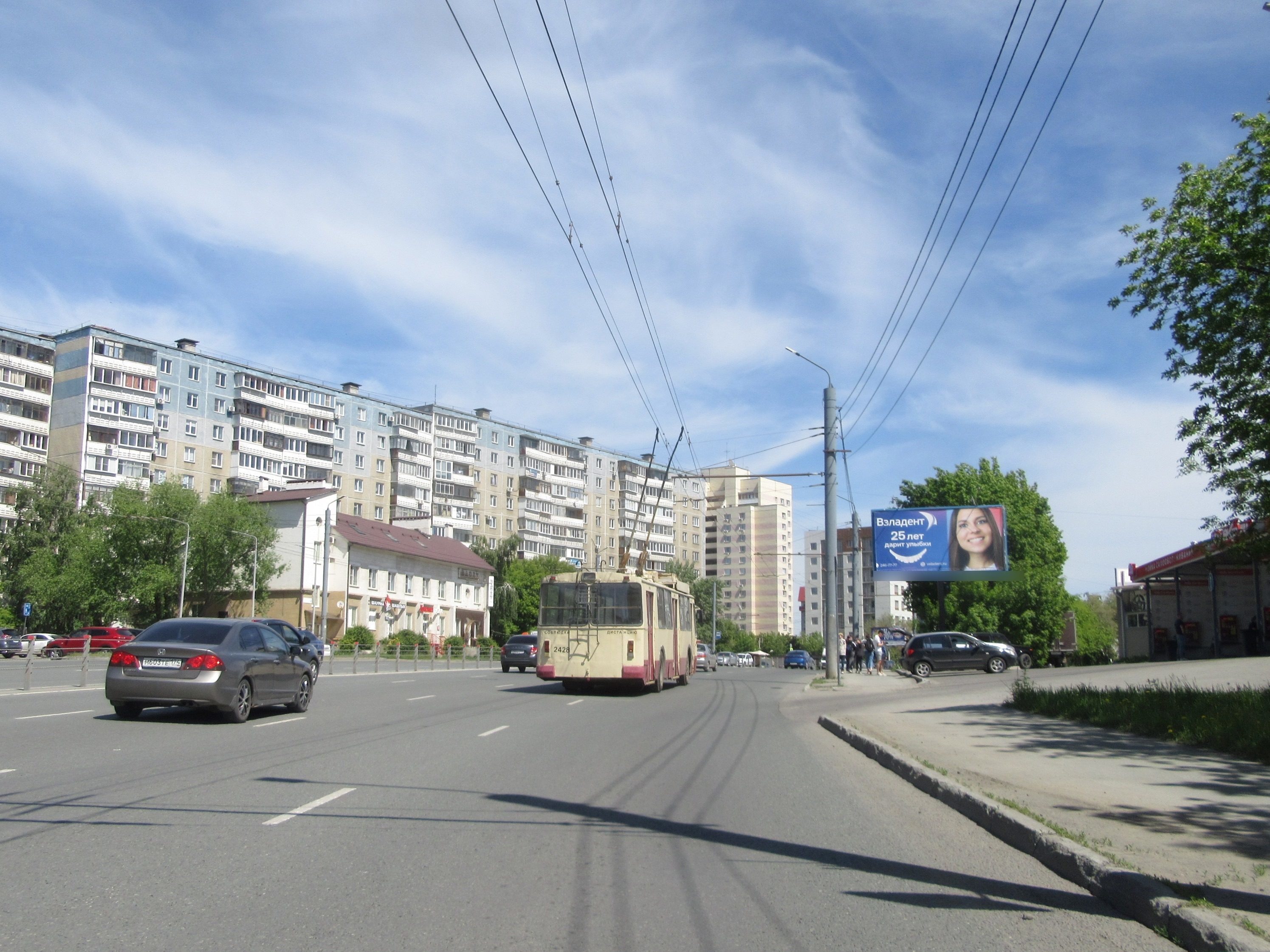 Фотография рекламного носителя, тип: Билборд 3x6, адрес: Братьев Кашириных ул., д.102, Челябинск, Челябинская область, Россия. Сторона А №126260