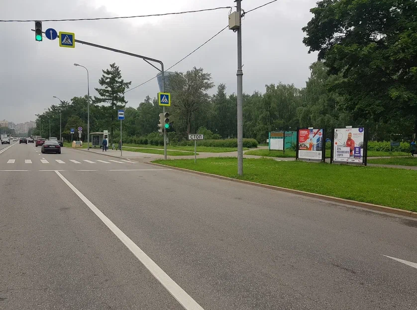 Фотография рекламного носителя, тип: Афиша 1.75x1.8, адрес: Куусинена ул., д.13, стенд 2, Москва, Россия. Сторона A №882579