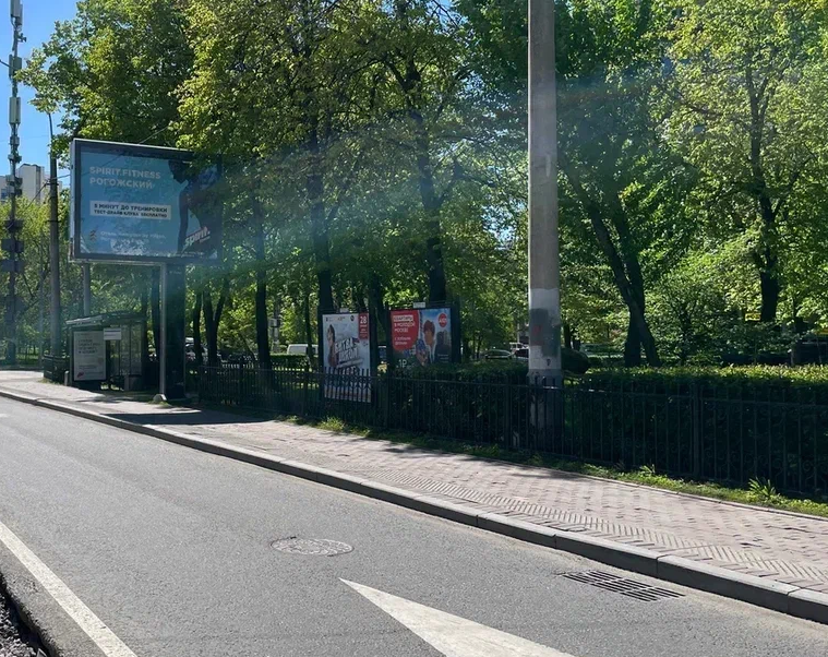 Фотография рекламного носителя, тип: Афиша 1.75x1.8, адрес: Рогожский вал ул., д.6, стенд 2, Москва, Россия. Сторона A №887308