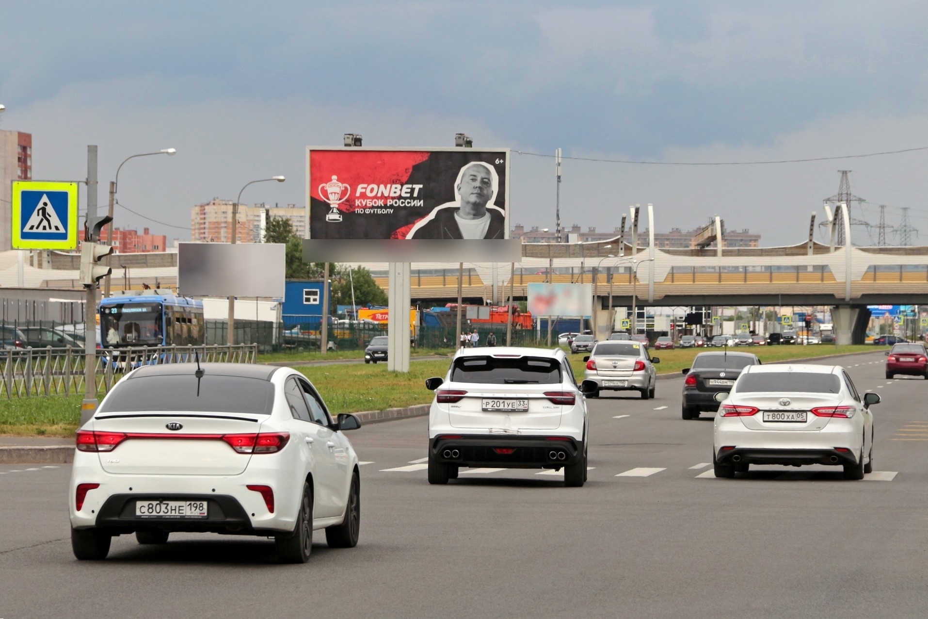 Фотография рекламного носителя, тип: Билборд 3x6, адрес: Оптиков ул., д.17, Санкт-Петербург, Россия. Сторона А2 №673271