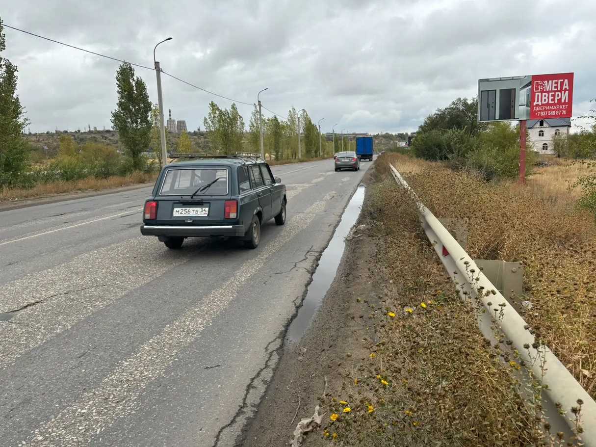 Фотография рекламного носителя, тип: Билборд 3x6, адрес: Рязано-Уральская а/д, въезд в Камышин с трассы Р-22 Саратов-Сызрань-Волгоград, Камышин, Волгоградская область, Россия. Сторона A №1333170