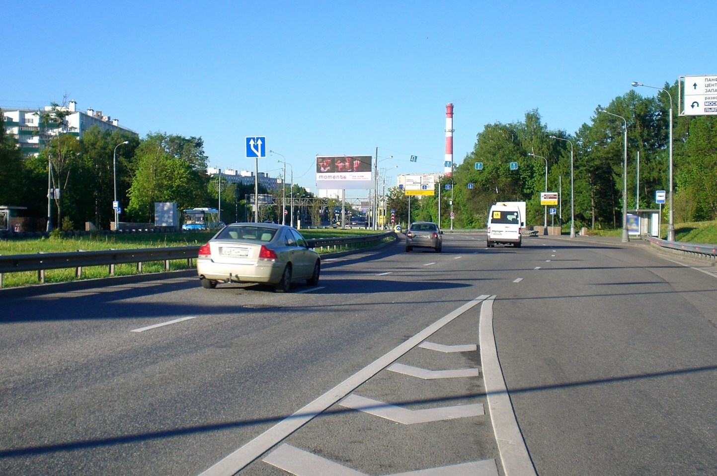 Фотография рекламного носителя, тип: Билборд 3x6, адрес: Панфиловский пр-т., 400м, Зеленоград, Москва, Россия. Сторона А1 №978412