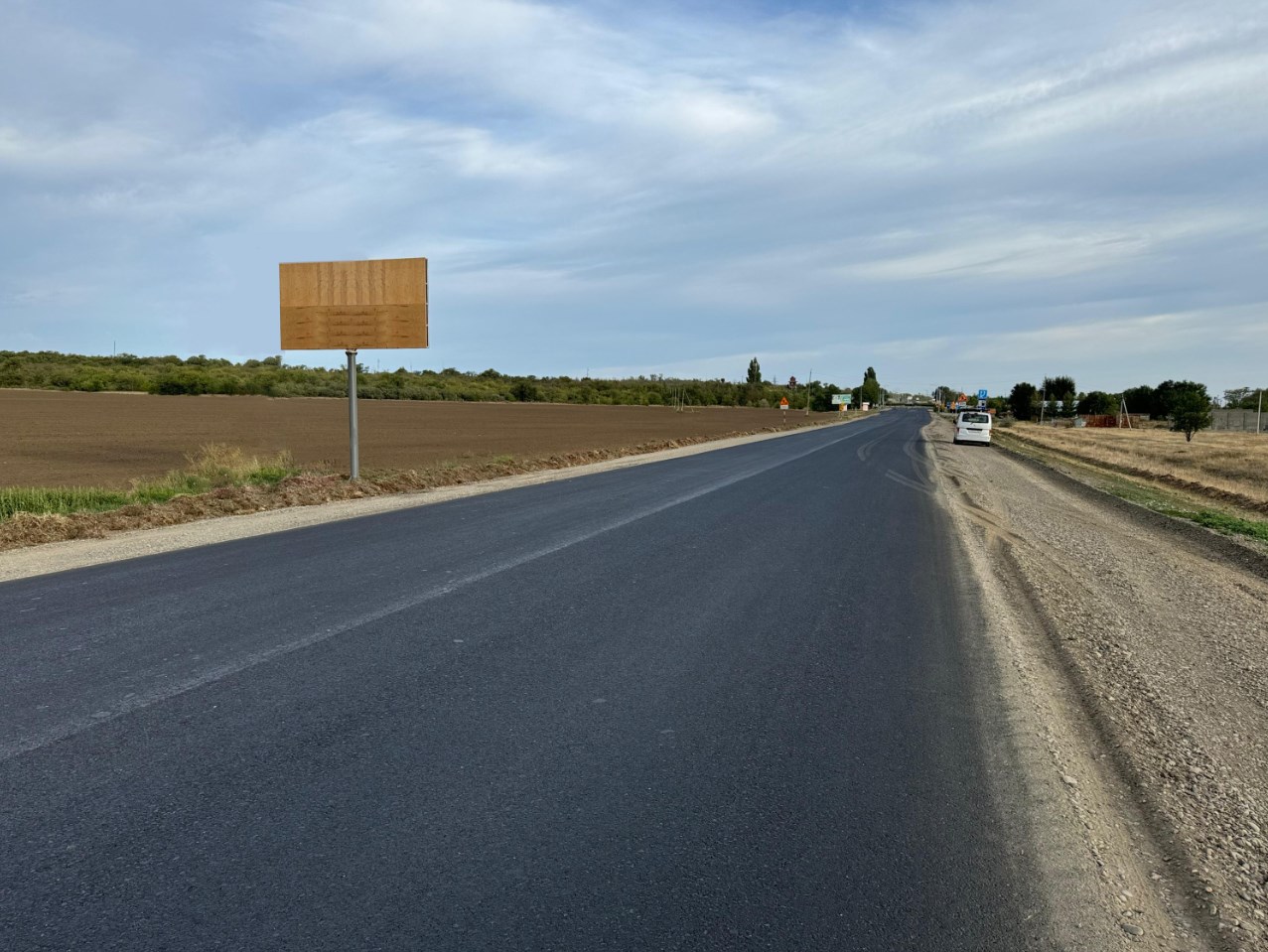 Фотография рекламного носителя, тип: Билборд 3x6, адрес: Ростов-на-Дону-М-4 «Дон» а/д, 272 900м, Ставрополь, Ставропольский край, Россия. Сторона Б №1337070