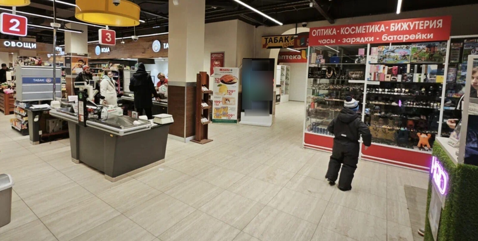 Фотография рекламного носителя, тип: Видеоэкран, адрес: Торговый центр «SPAR», Кирова ул., д.108, Новосибирск, Новосибирская область, Россия. Сторона/вариант A1-A10 №1088932