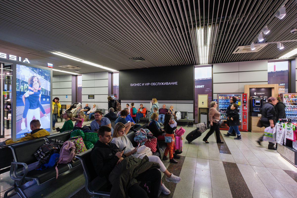 Фотография рекламного носителя, тип: Видеоэкран, адрес: Аэропорт «Адлер», Мира ул., д.50, Адлер, Краснодарский край, Россия. Сторона/вариант A №1348689