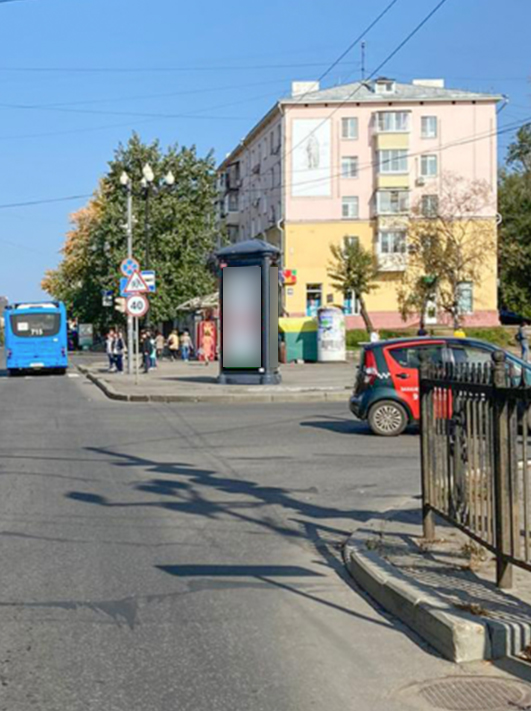 Фотография рекламного носителя, тип: Пиллар 3x1.4, адрес: Блюхера пл., поз.1, Хабаровск, Хабаровский край, Россия. Сторона 2 №1395838
