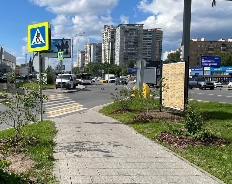 Фотография рекламного носителя, тип: Афиша 1.75x1.8, адрес: Ленинградское ш., д.61-63, поз.1, стенд 1, Москва, Россия. Сторона B №821642