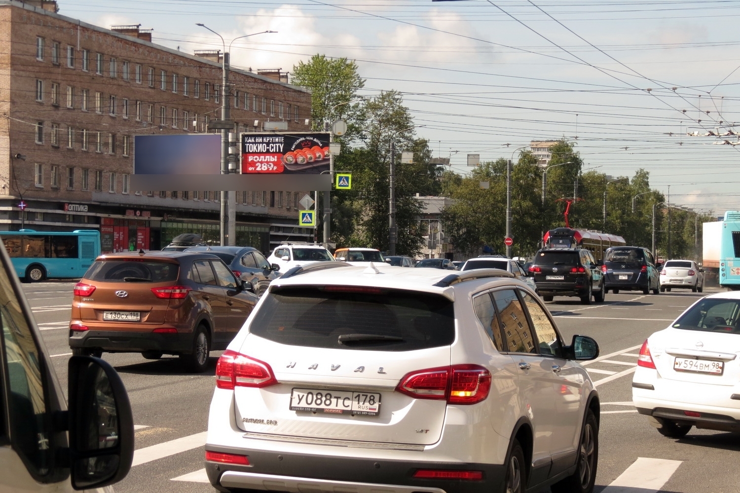 Фотография рекламного носителя, тип: Билборд 3x6, адрес: Народная ул. Х Дальневосточный пр-т., Санкт-Петербург, Россия. Сторона Б2 №520151