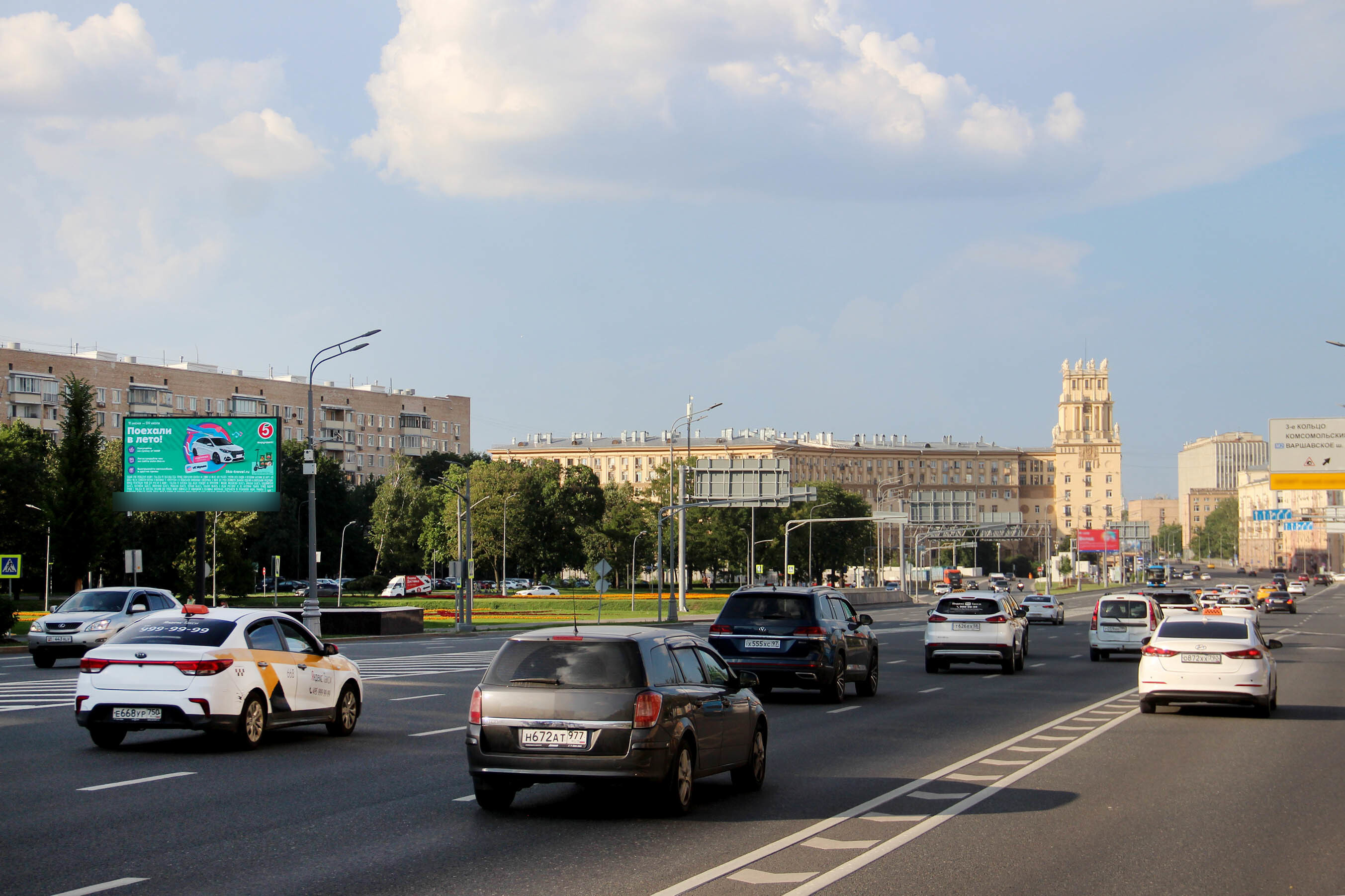 Фотография рекламного носителя, тип: Билборд 3x6, адрес: Ленинский пр-т., д.34/1 Х Гагарина пл., Москва, Россия. Сторона Б1 №605308