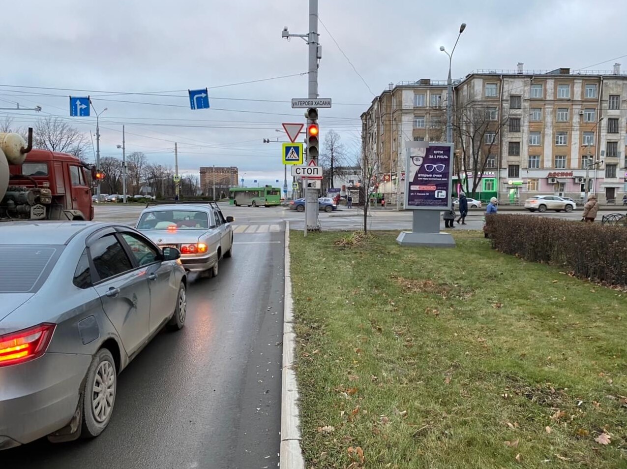 Фотография рекламного носителя, тип: Ситиформат 1.8x1.2, адрес: Героев Хасана ул., д.21 Х Чкалова ул., Пермь, Пермский край, Россия. Сторона A1-A6 №1050940