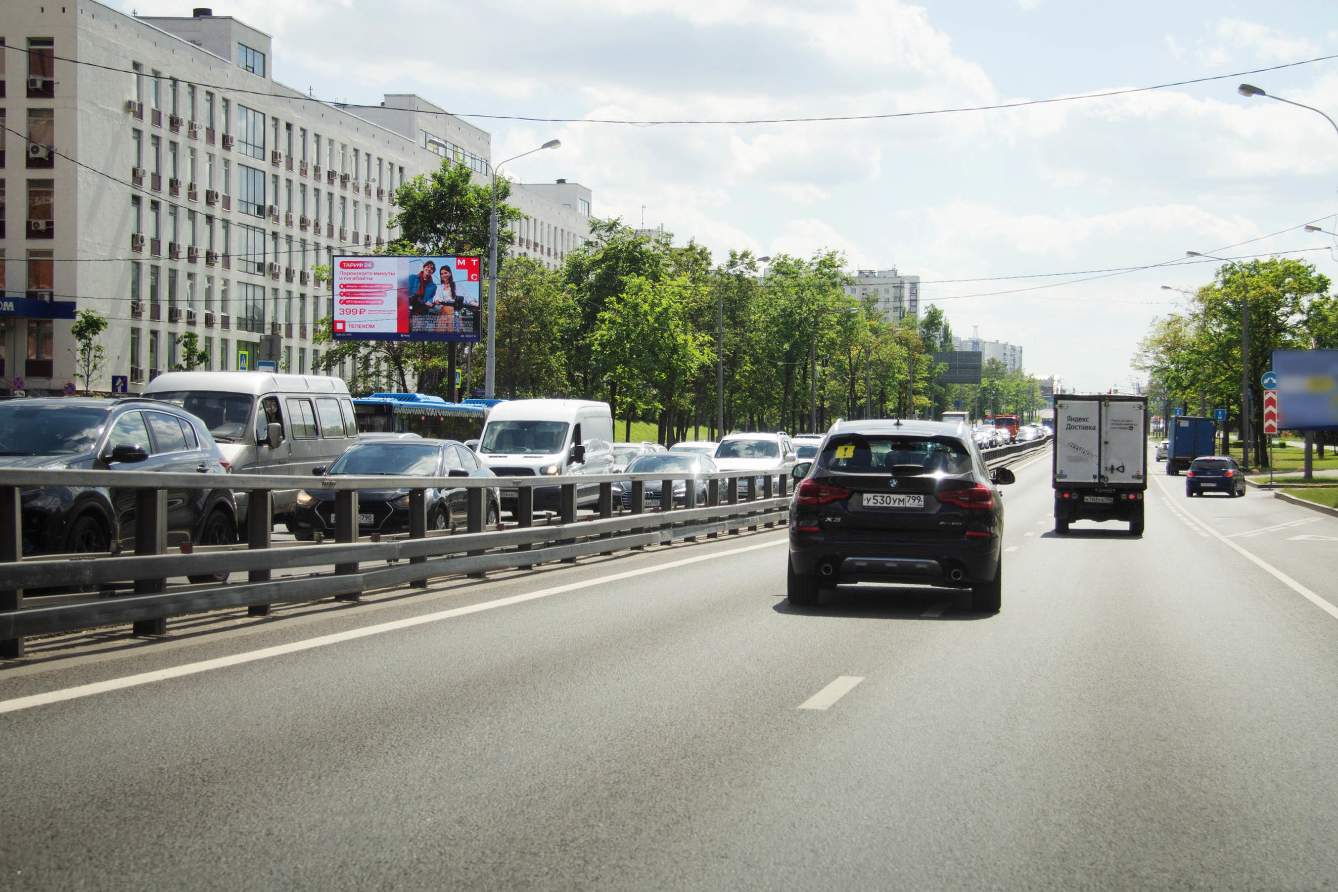 Фотография рекламного носителя, тип: Билборд 3x6, адрес: Профсоюзная ул., д.91, Москва, Россия. Сторона Б1 №631790