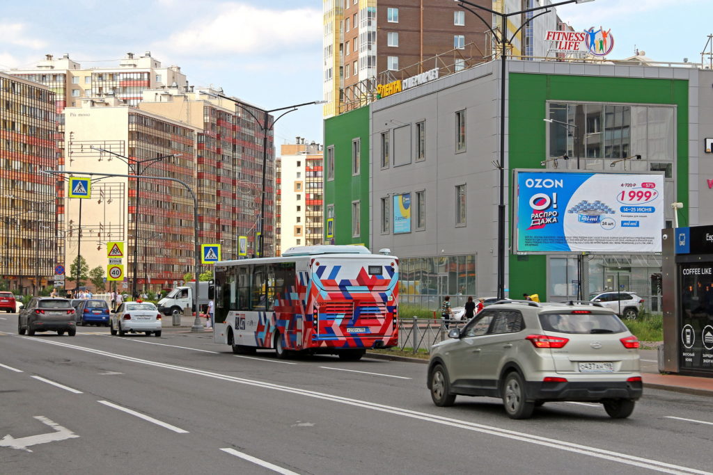 Фотография рекламного носителя, тип: Билборд 3x6, адрес: Европейский пр-т., супермаркет SPAR, Кудрово, Ленинградская область, Россия. Сторона A №717273