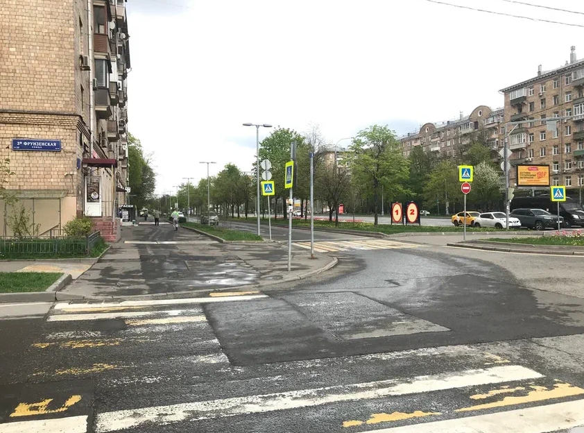 Фотография рекламного носителя, тип: Афиша 1.75x1.8, адрес: Комсомольский пр-т., д.38, стенд 2, Москва, Россия. Сторона B №1381461