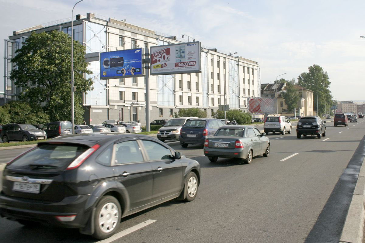 Фотография рекламного носителя, тип: Билборд 3x6, адрес: Арсенальная наб., д.2 Х Арсенальная ул., Санкт-Петербург, Россия. Сторона B1 №106870