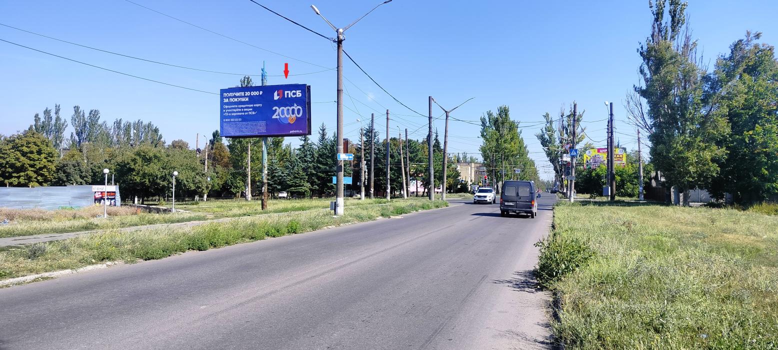 Фотография рекламного носителя, тип: Билборд 3x6, адрес: Клары Цеткин ул. Х Андрея Чумака ул., Харцызск, Донецкая область, Россия. Сторона В №1327228