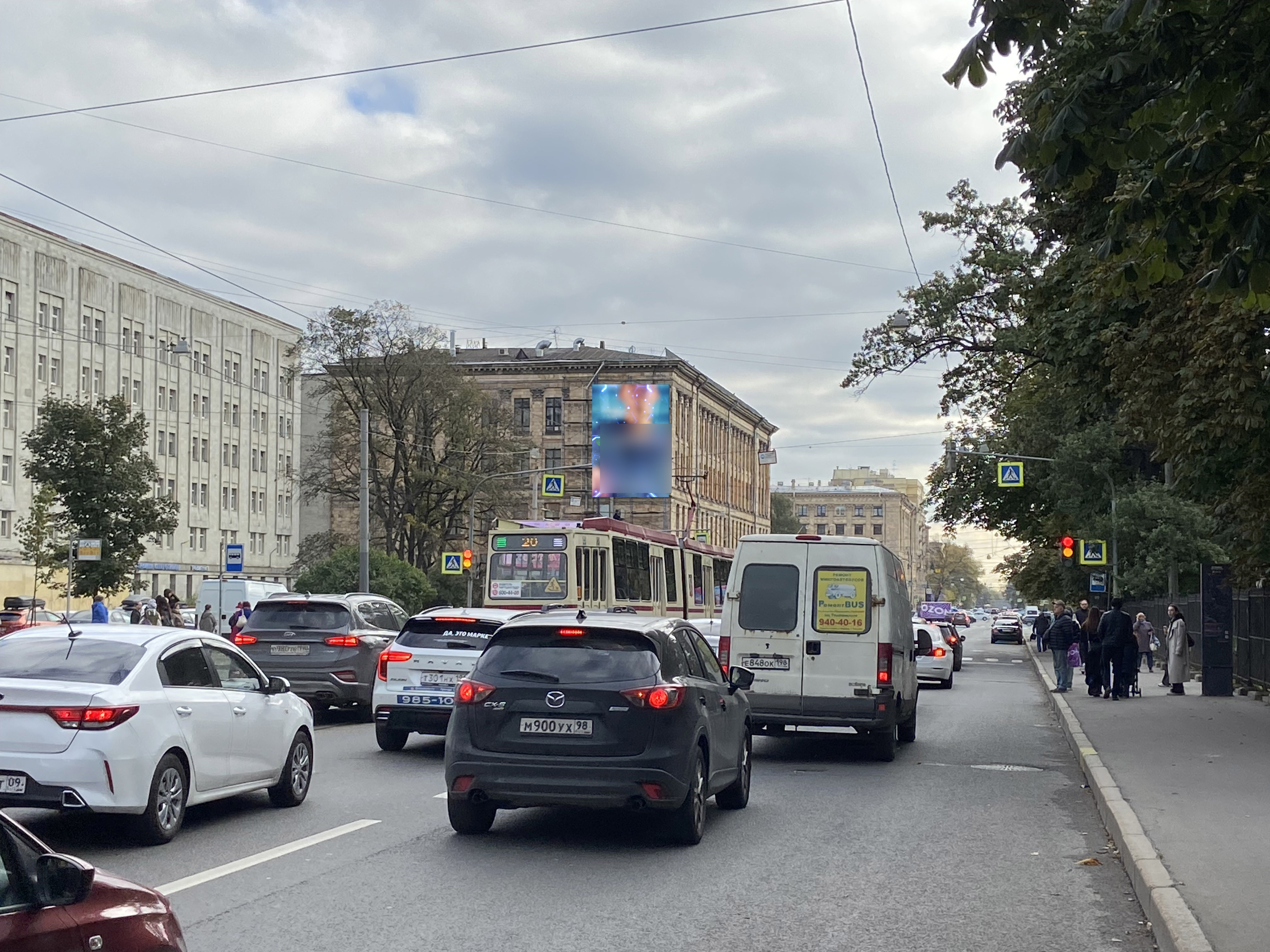 Фотография рекламного носителя, тип: Медиафасад, адрес: Энгельса пр-т., д.27 х Светлановская пл., Санкт-Петербург, Россия. Сторона B10 №1382462