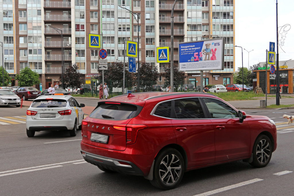 Фотография рекламного носителя, тип: Билборд 3x6, адрес: Европейский пр-т., супермаркет SPAR, Кудрово, Ленинградская область, Россия. Сторона B №717274
