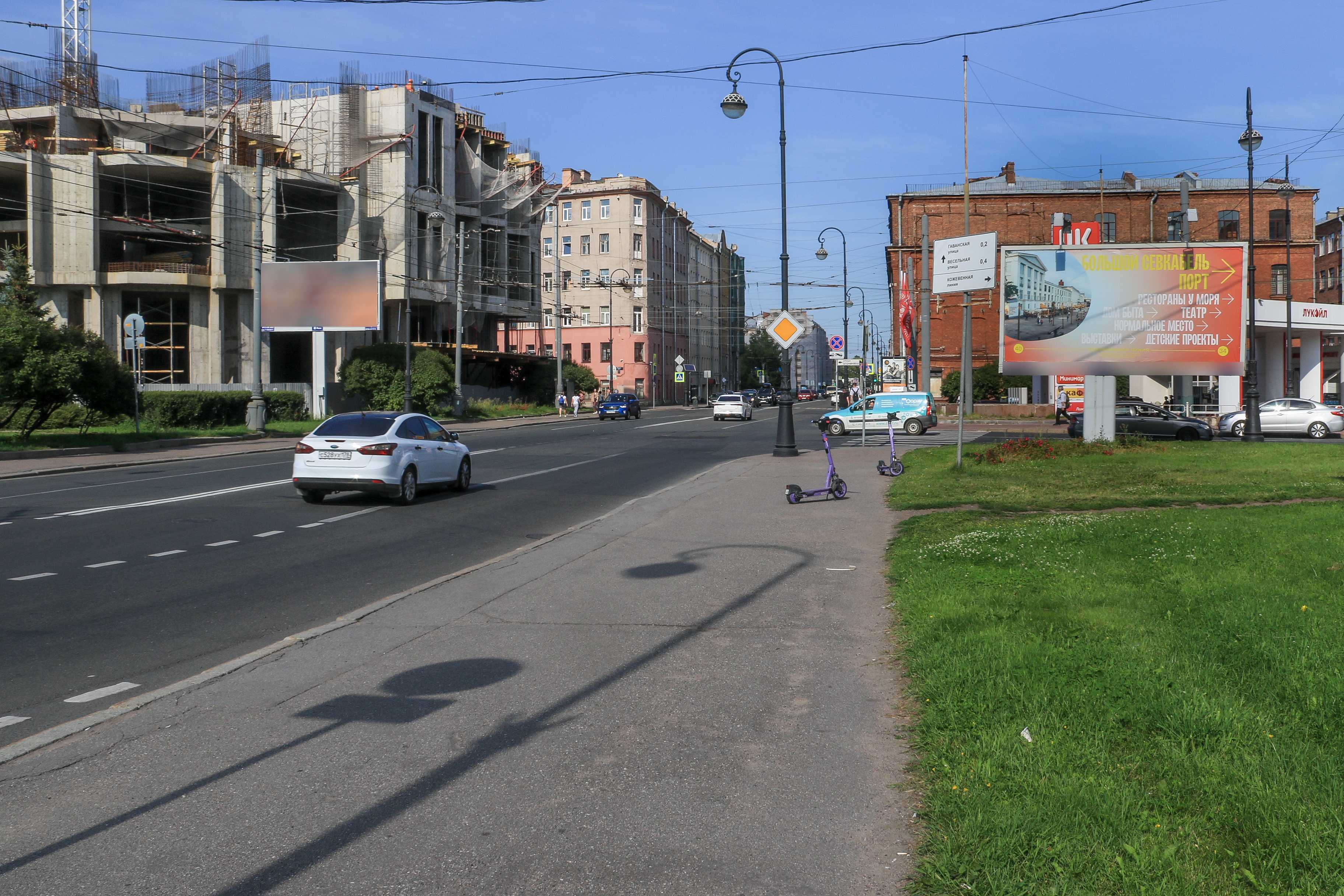 Фотография рекламного носителя, тип: Билборд 3x6, адрес: Большой В.О. пр-т. Х Кожевенная линия ул., Санкт-Петербург, Россия. Сторона А №105818