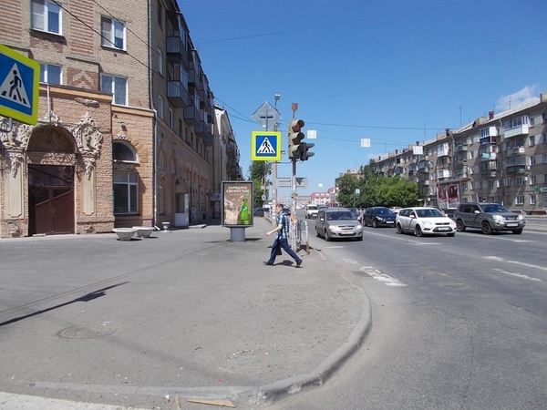 Фотография рекламного носителя, тип: Ситиформат 1.8x1.2, адрес: Каслинская ул., д.32, Челябинск, Челябинская область, Россия. Сторона Б №143704