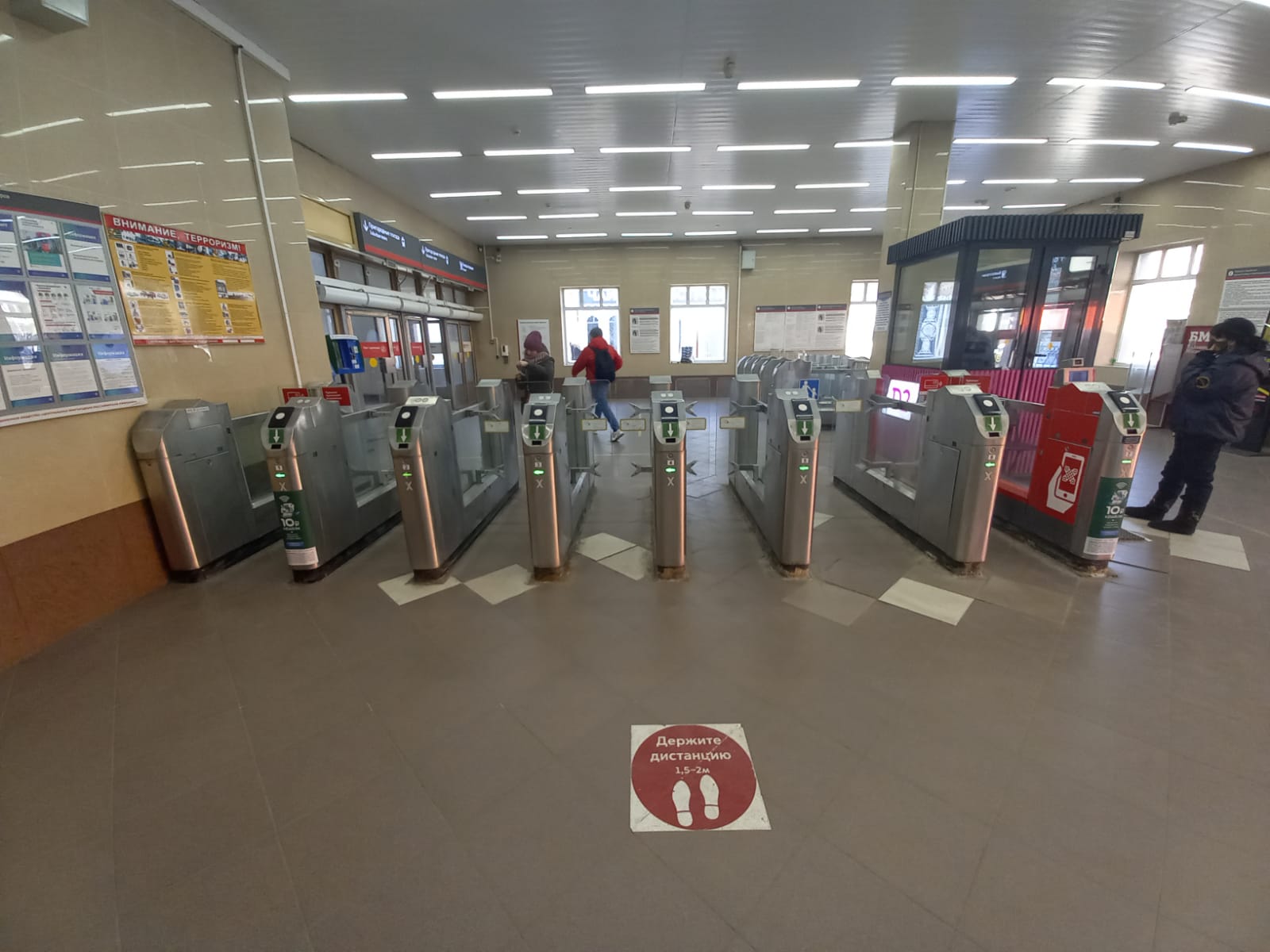 Фотография рекламного носителя, тип: Другой индор-формат, адрес: ЖД вокзал «Станция Павшино МЦД-2», Вокзальная ул., Павшино ст., Красногорск, Московская область, Россия. Сторона/вариант A №994015