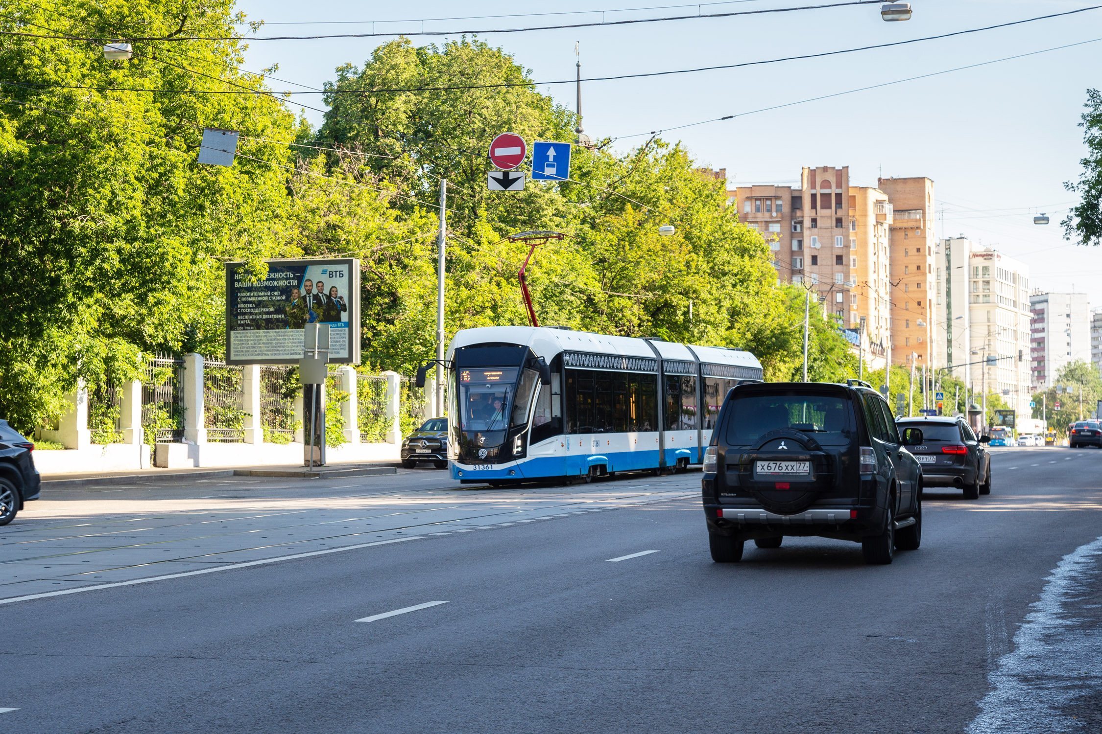Фотография рекламного носителя, тип: Ситиборд 2.7x3.7, адрес: Абельмановская ул., д.4, Москва, Россия. Сторона Б №577107