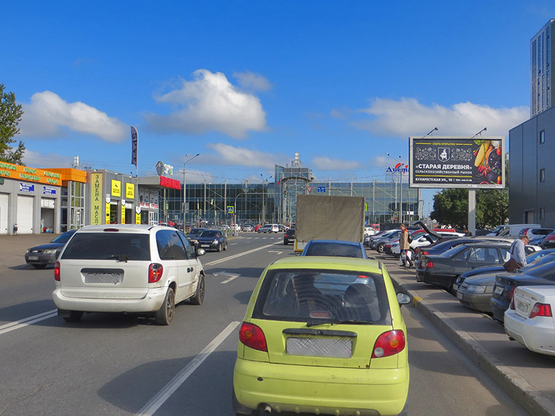 Фотография рекламного носителя, тип: Билборд 3x6, адрес: Фучика ул., д.25 Х Софийская ул., Санкт-Петербург, Россия. Сторона А №165859