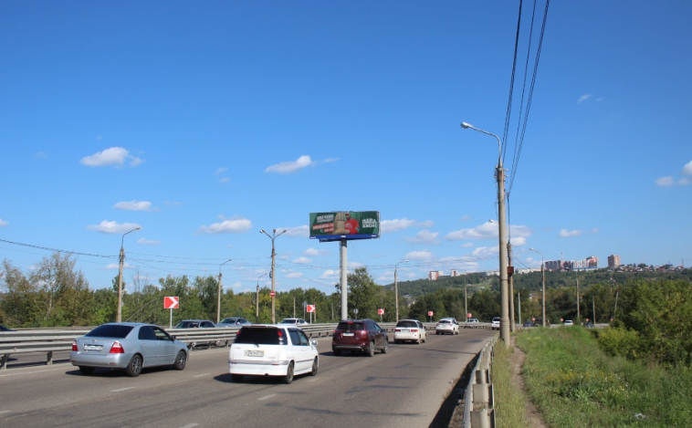 Фотография рекламного носителя, тип: Суперсайт 4x12, адрес: Иннокентьевский мост, поз.1, Иркутск, Иркутская область, Россия. Сторона Б1 №85522