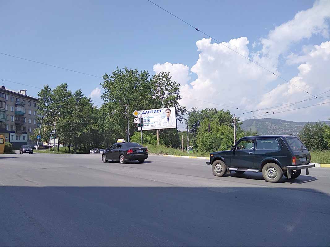 Фотография рекламного носителя, тип: Билборд 3x6, адрес: Карла Маркса ул., Златоуст, Челябинская область, Россия. Сторона A №200680