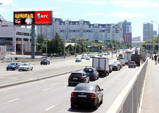 Фотография рекламного носителя, тип: Суперсайт 5x15, адрес: Челюскинцев ул. Х Б. Ельцина ул., д.1а, Екатеринбург, Свердловская область, Россия. Сторона Б1 №651310