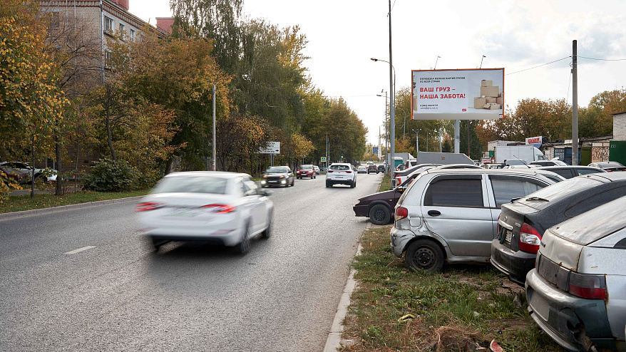 Фотография рекламного носителя, тип: Билборд 3x6, адрес: Воровского ул., между д.13а и д.15, через дорогу, Казань, Республика Татарстан, Россия. Сторона А №679015