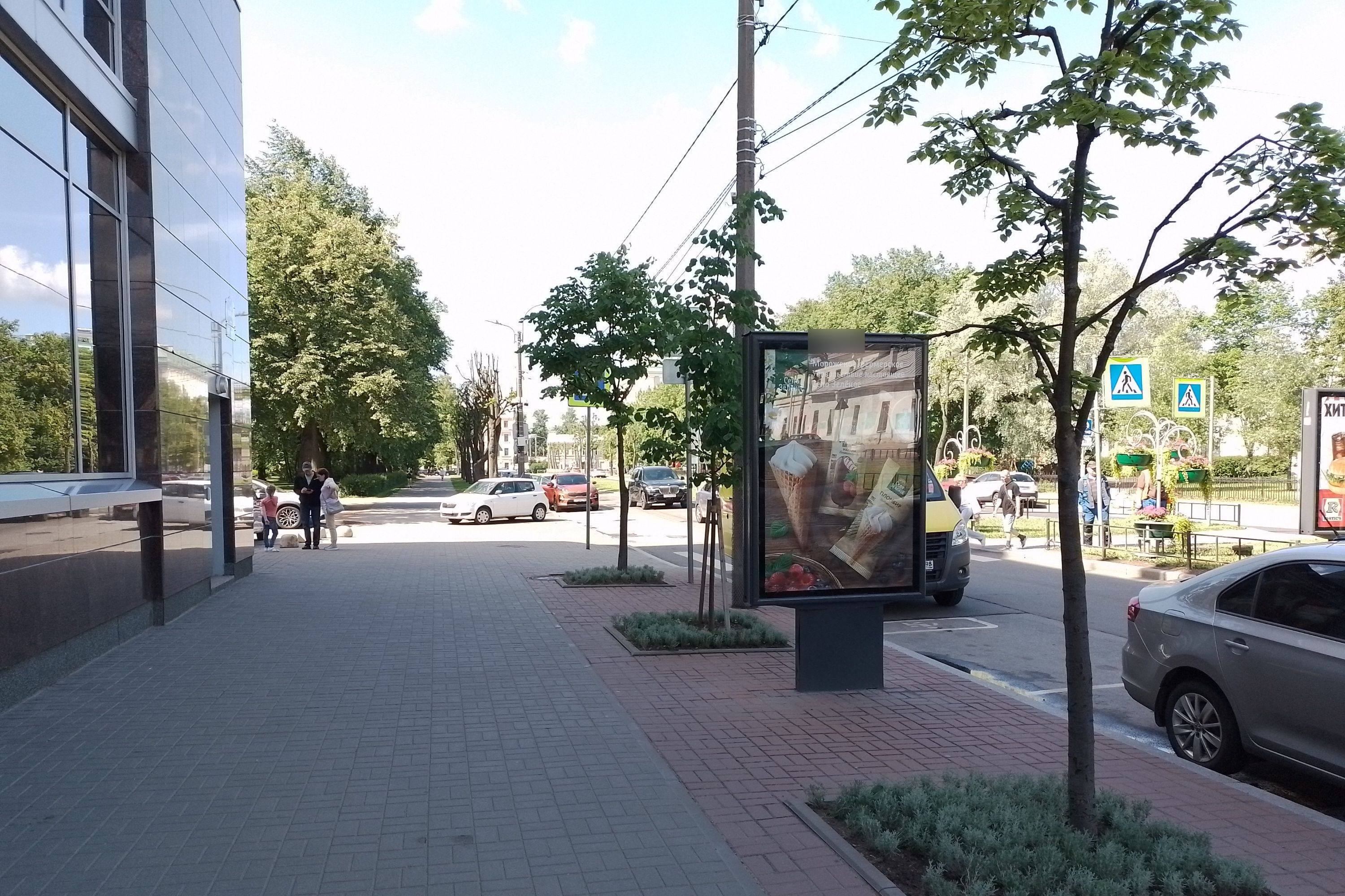 Фотография рекламного носителя, тип: Ситиформат 1.8x1.2, адрес: Марата ул., д.86 X Багратионовский сквер, Санкт-Петербург, Россия. Сторона Б №687430