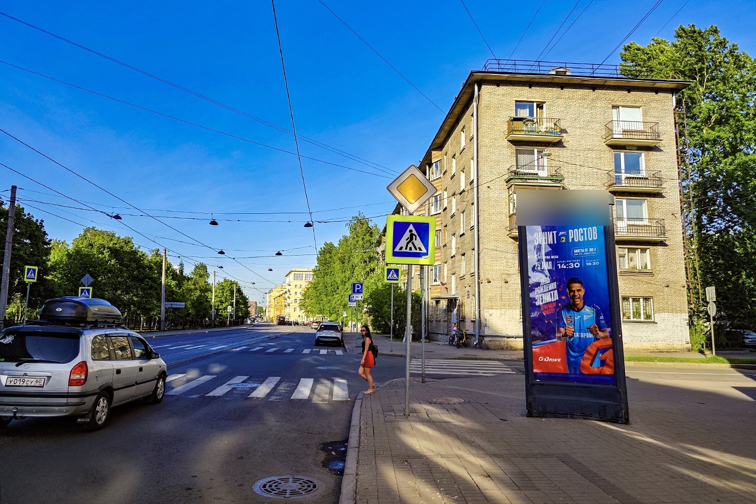 Фотография рекламного носителя, тип: Пиллар 3x1.4, адрес: Средний В.О пр-т., д.100 Х Карташихина ул., Санкт-Петербург, Россия. Сторона А №687552