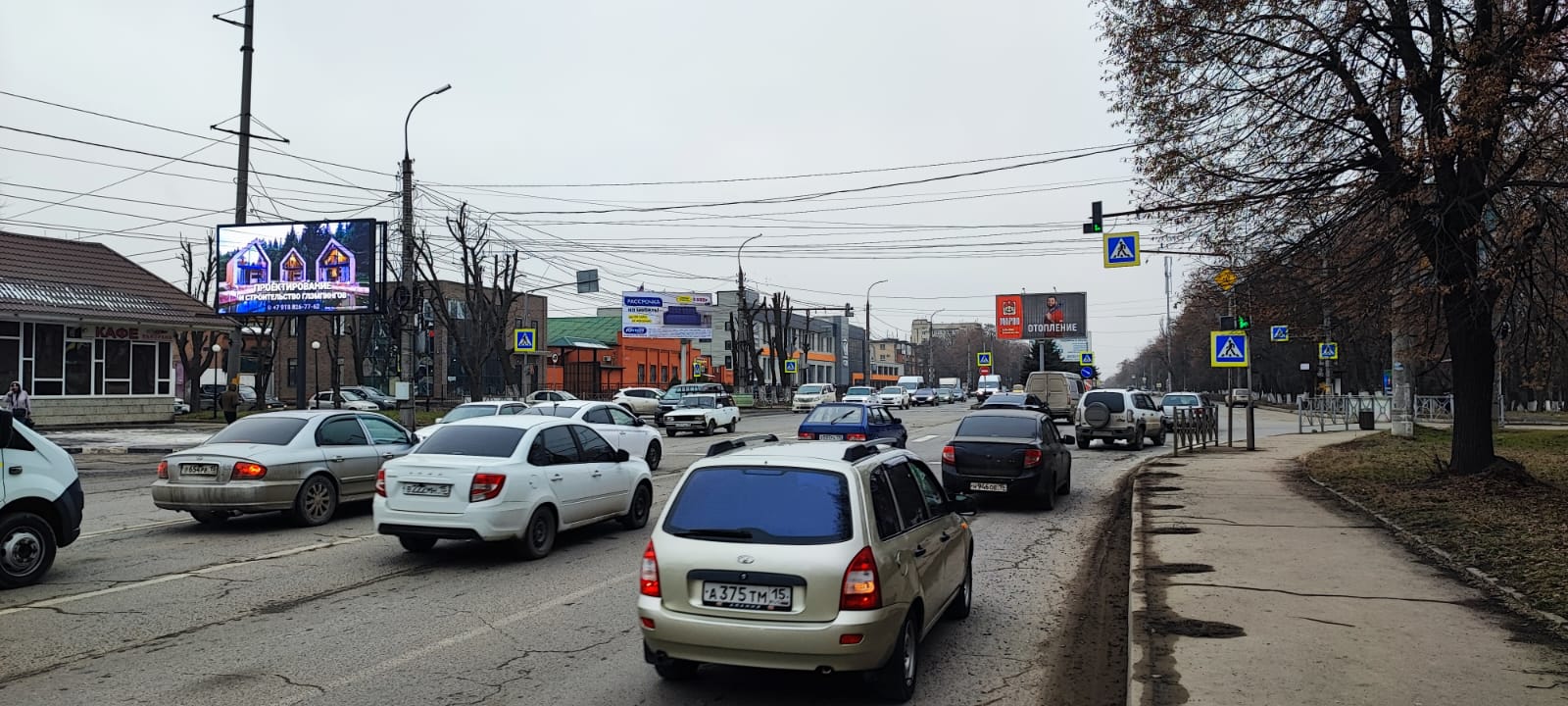 Фотография рекламного носителя, тип: Билборд 3x6, адрес: Московская ул. Х Леонова ул., Владикавказ, Республика Северная Осетия – Алания, Россия. Сторона В1-В10 №1384709
