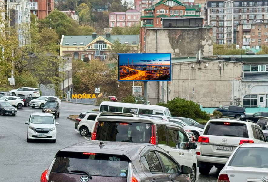 Фотография рекламного носителя, тип: Билборд 3x6, адрес: Пушкинская ул., д.115 Х Шефнера кольцо, Владивосток, Приморский край, Россия. Сторона А2 №774861