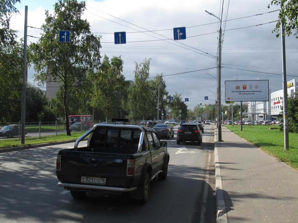 Фотография рекламного носителя, тип: Билборд 3x6, адрес: Авиаторов пр-т., д.153, Ярославль, Ярославская область, Россия. Сторона А №109171