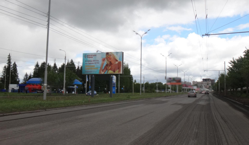 Фотография рекламного носителя, тип: Билборд 3x6, адрес: 10 лет Октября ул., АЗС Газпром, Ижевск, Республика Удмуртия, Россия. Сторона A1 №670300