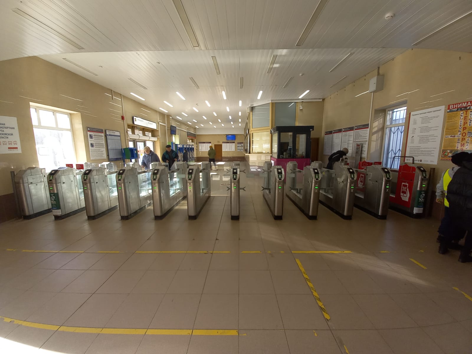 Фотография рекламного носителя, тип: Другой индор-формат, адрес: ЖД вокзал «Станция Павшино МЦД-2», Вокзальная ул., Павшино ст., Красногорск, Московская область, Россия. Сторона/вариант A №994016