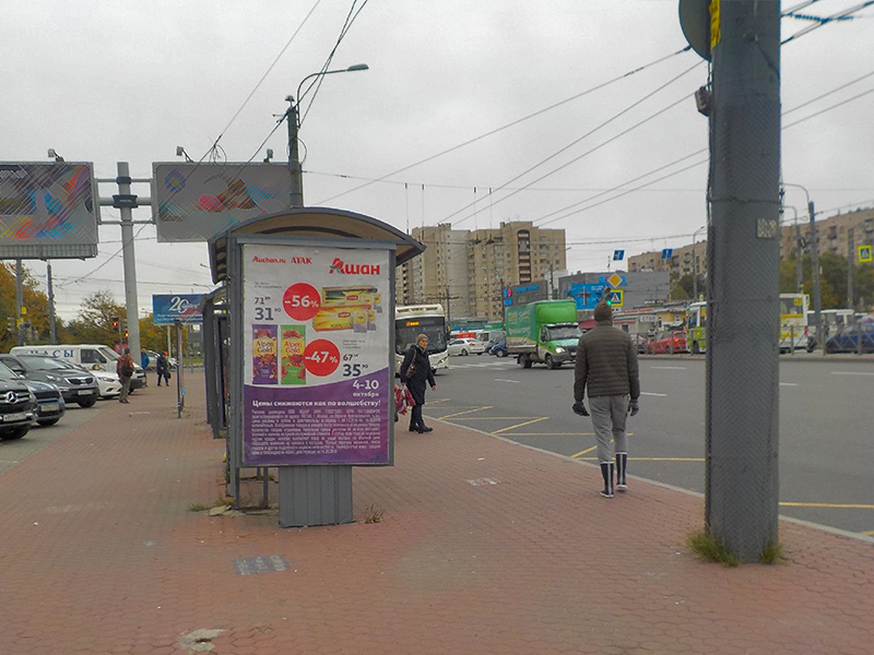 Фотография рекламного носителя, тип: Остановка 1.8x1.2, адрес: Типанова ул., д.27 X Космонавтов пр-т., Санкт-Петербург, Россия. Сторона В №165316