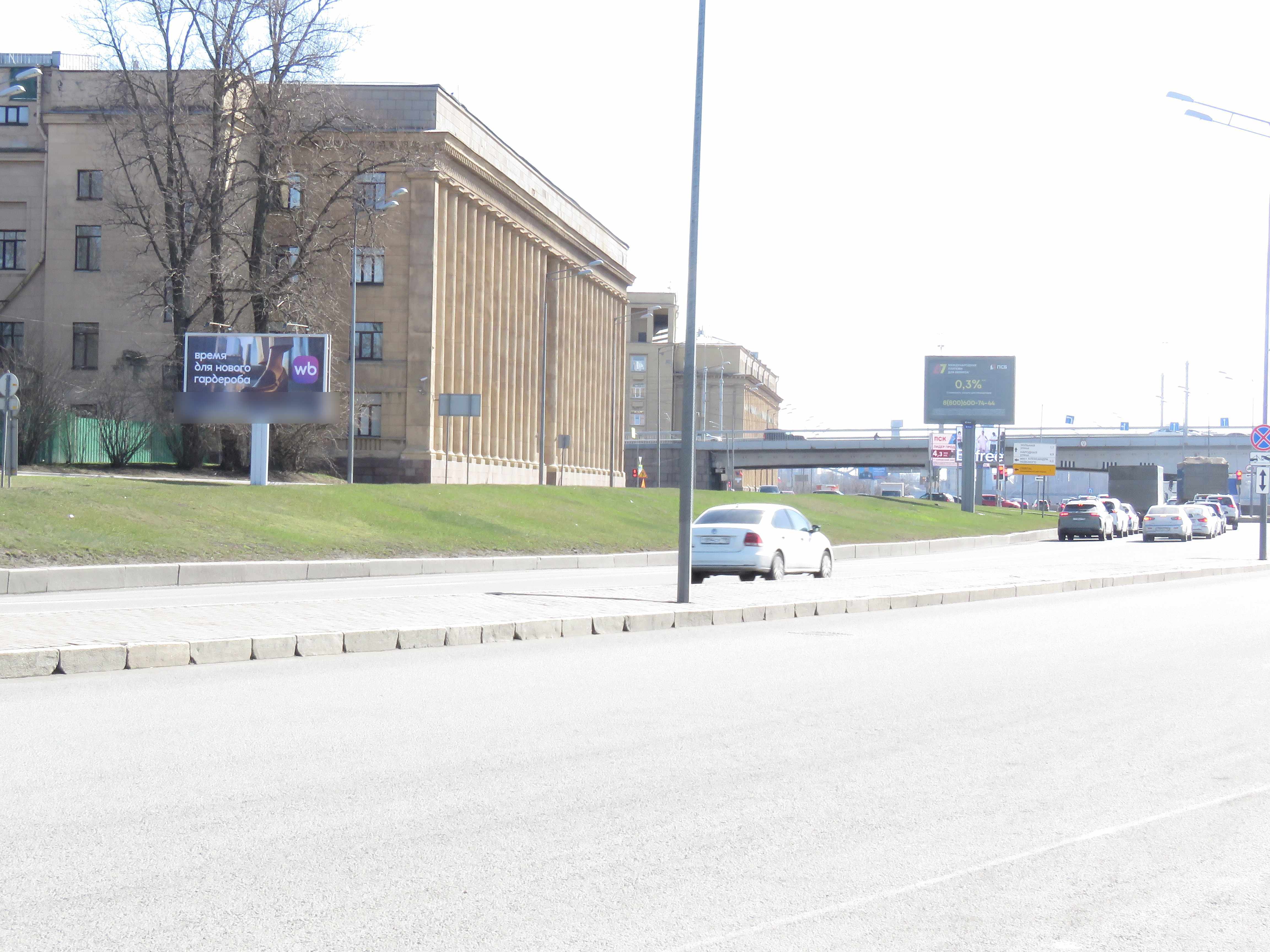 Фотография рекламного носителя, тип: Билборд 3x6, адрес: Малоохтинский пр-т., д.80 Х Малоохтинская наб., Санкт-Петербург, Россия. Сторона Б №673237