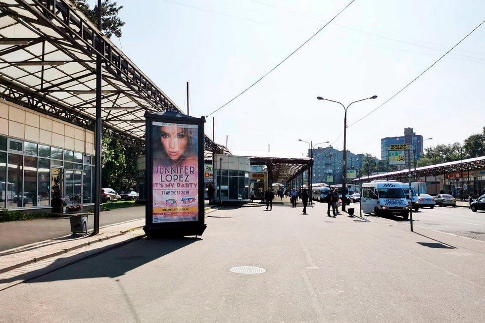 Фотография рекламного носителя, тип: Пиллар 3x1.4, адрес: Новаторов б-р., д.75, Санкт-Петербург, Россия. Сторона Б №144406