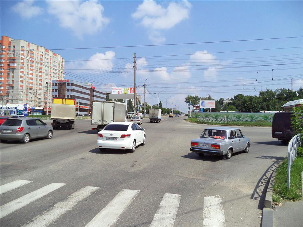 Фотография рекламного носителя, тип: Суперсайт 4x12, адрес: Доваторцев ул., д.73/1 Х 45-я Параллель ул., Ставрополь, Ставропольский край, Россия. Сторона B №91659