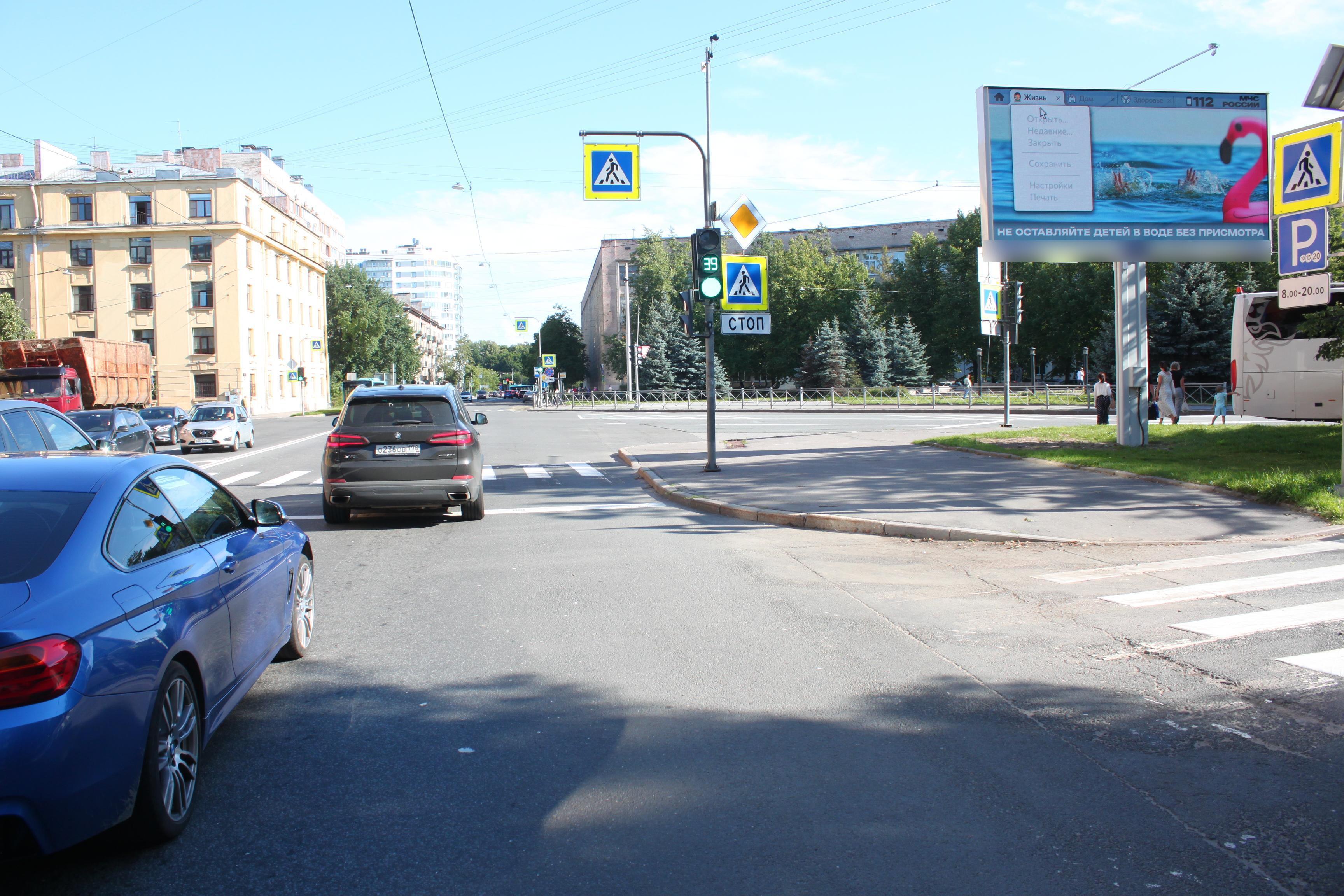 Фотография рекламного носителя, тип: Билборд 3x6, адрес: КИМа пр-т., д.22 Х Каховского пер., Санкт-Петербург, Россия. Сторона А1 №119213