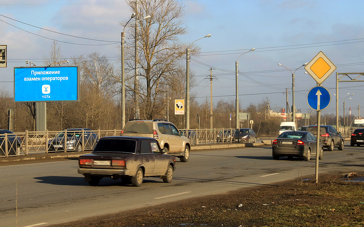 Фотография рекламного носителя, тип: Билборд 3x6, адрес: Шафировский пр-т., д.10, корп.4, Санкт-Петербург, Россия. Сторона B №172087