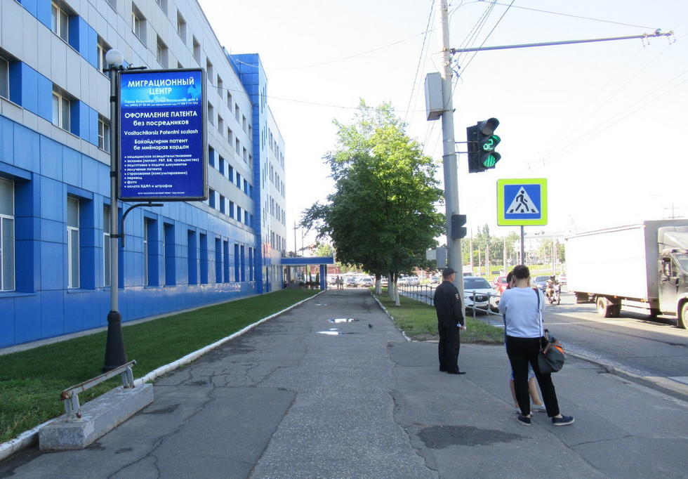 Фотография рекламного носителя, тип: Ситиформат 1.8x1.2, адрес: Б.Нижегородская ул., д.80 а, Владимир, Владимирская область, Россия. Сторона Б №158159